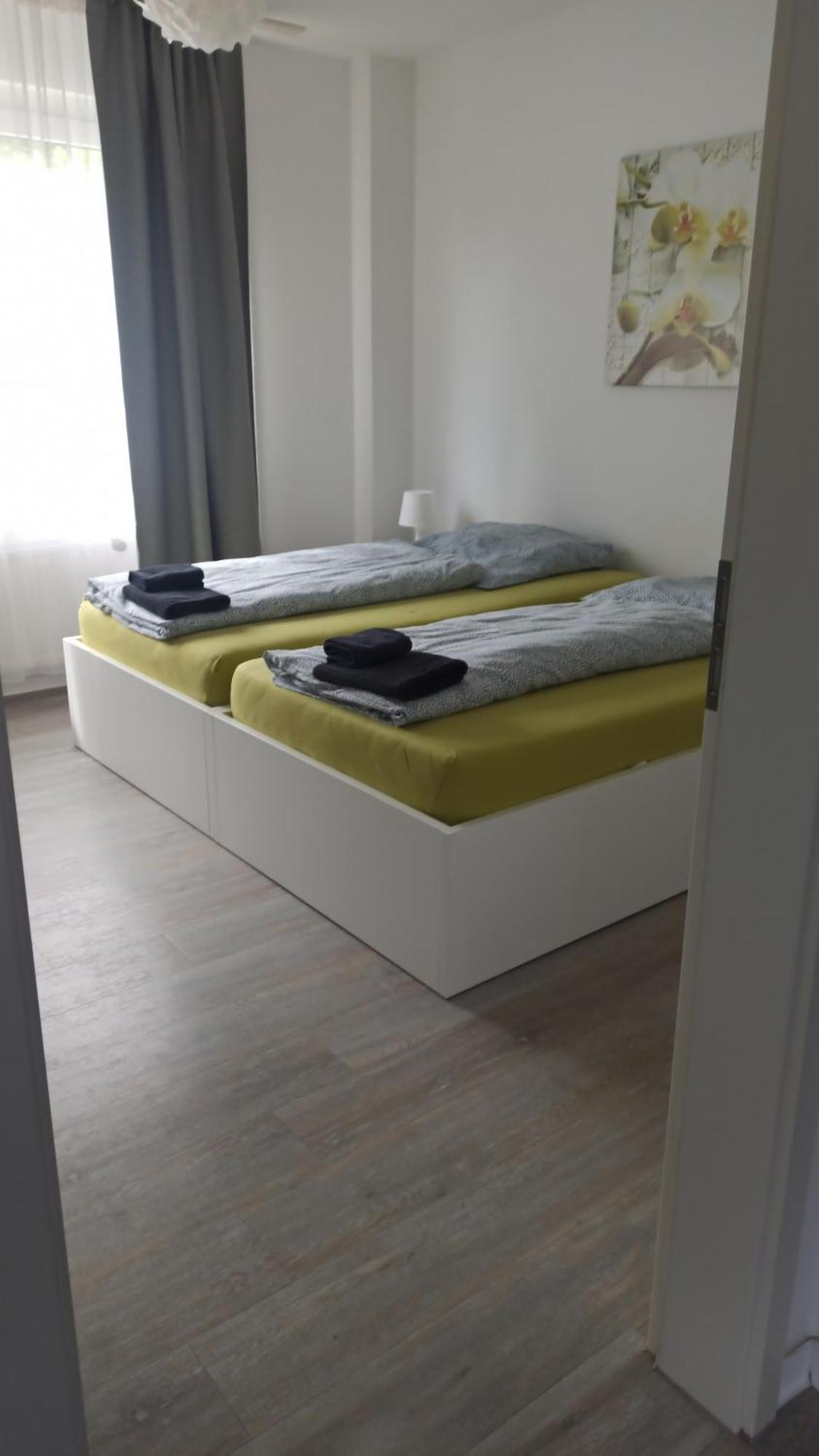 Helle Ferienwohnung An Der Rheinpromenade 50 Qm Дуйсбург Экстерьер фото