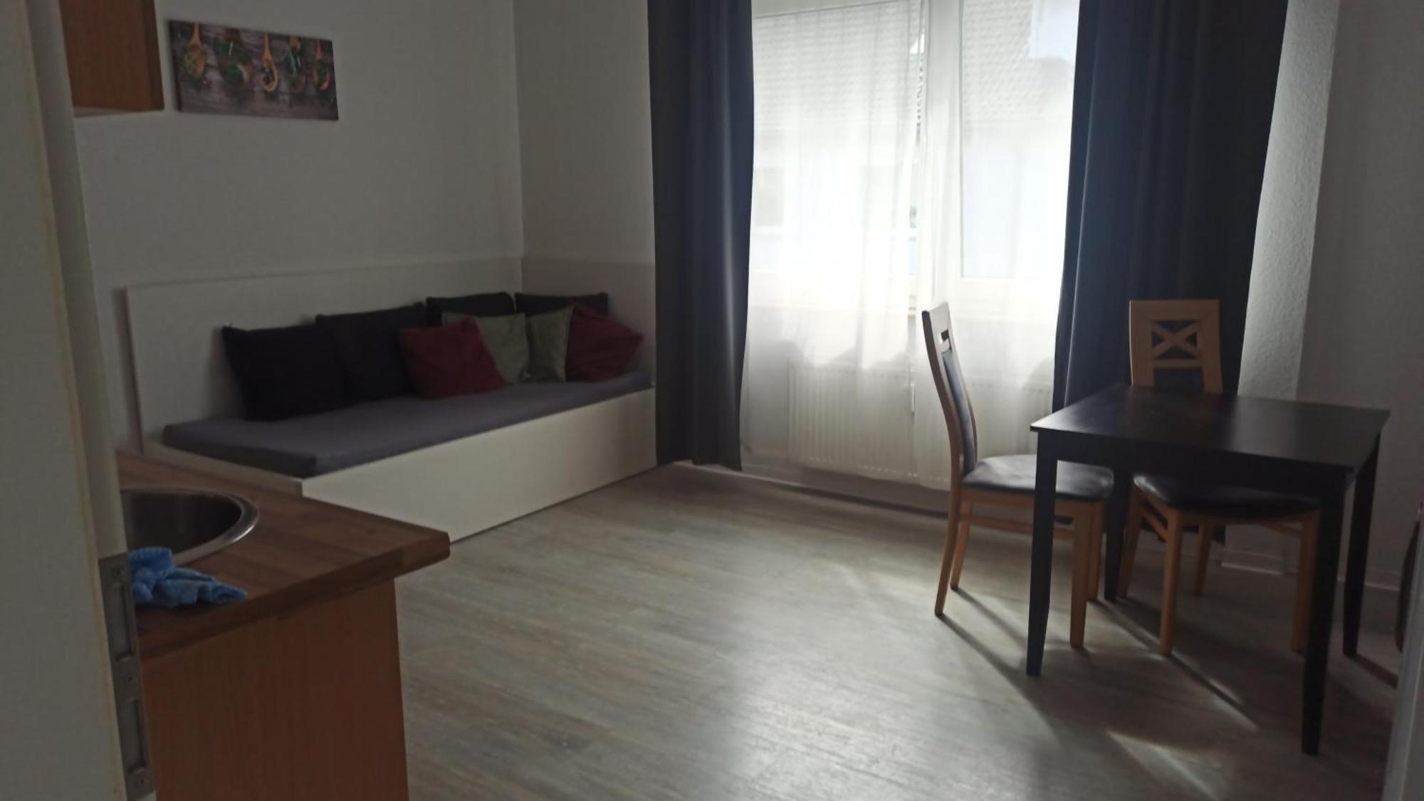 Helle Ferienwohnung An Der Rheinpromenade 50 Qm Дуйсбург Экстерьер фото